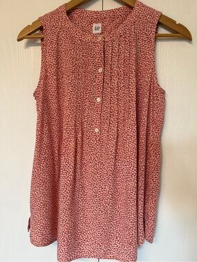 GAP Women’s Sleeveless Top Pink Ditsy Floral Pleated Front Popover Blouse Sz XS